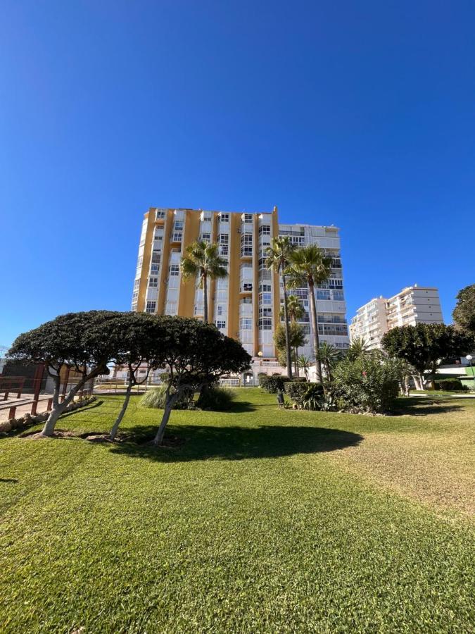 Beachfront Apartment Near Marbella Sitio de Calahonda Eksteriør billede