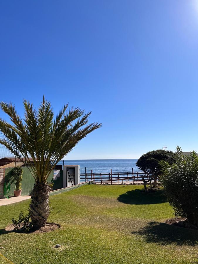 Beachfront Apartment Near Marbella Sitio de Calahonda Eksteriør billede